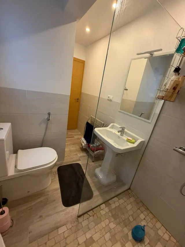 Apartamento reformado con terraza, Alicante, Torrevieja. 3 habitaciones, 100 m2, 90 metros del mar — 7
