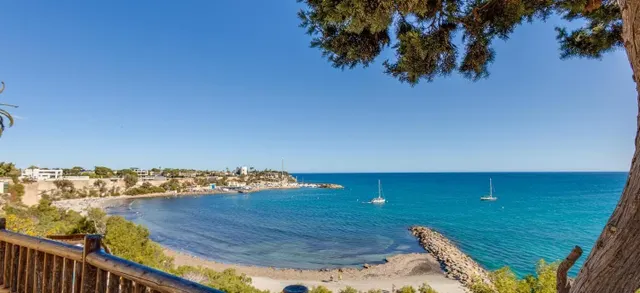 Se alquila por largo tiempo plazas de parking ( garaje ) en lomas de cabo roig ( orihuela costa) — 23