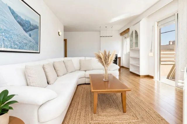¡Novedad en Son Ferriol! Piso listo para entrar a vivir!