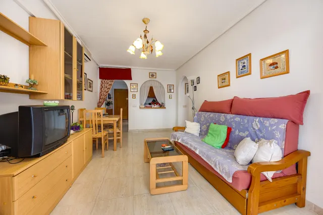 Apartamento de 2 dormitorios y piscina comunitaria en Playa del Cura — 7