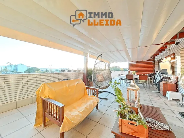 EXCLUSIVO Piso Parc de lAigua con gran terraza, parking y trastero — 35