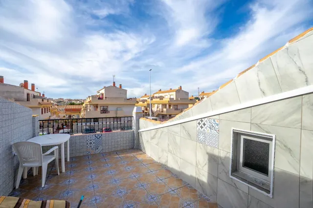 Encantadora Casa Adosada con Terraza Soleada en La Zenia — 20