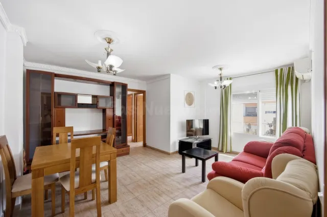 Piso reformado y listo para entrar a vivir en Urbanización L - foto 2