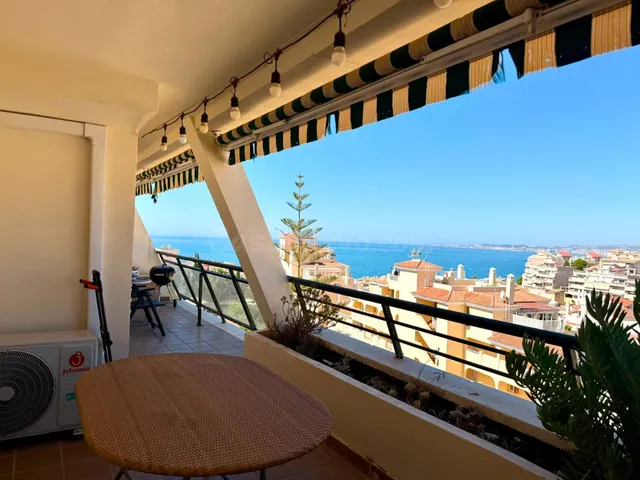 Amplio ático con solárium de 45m2 y vistas panorámicas al ma - foto 3