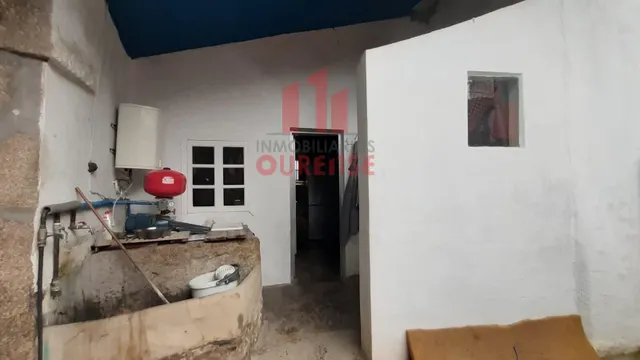 CASA CON GALPÓN, PATIO Y PEQUEÑA PARCELA CERCA DE CELANOVA — 6