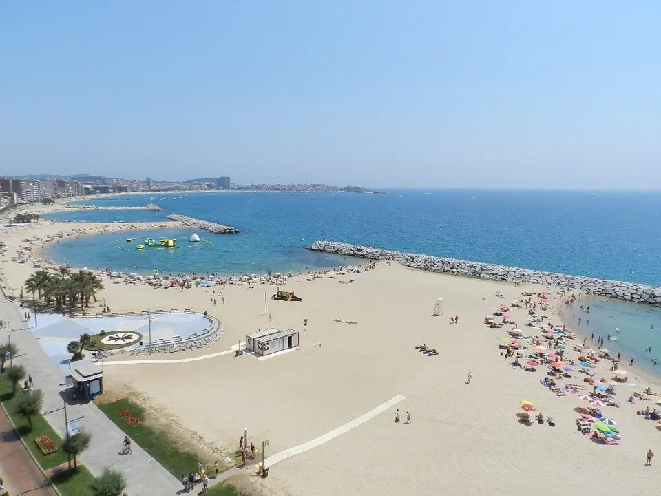 Apartamento situado en primera línea de la playa en el Passeig Josep Mundet