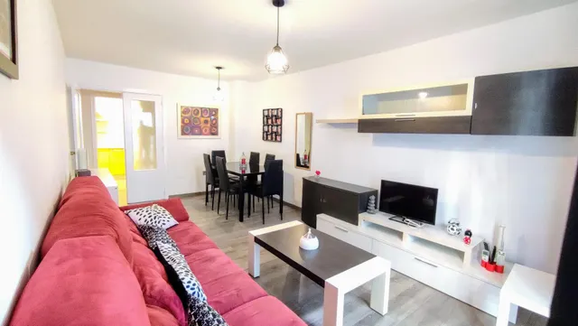 Vivienda tres dormitorios y aparcamiento en alquiler, Málaga - Centro — 22