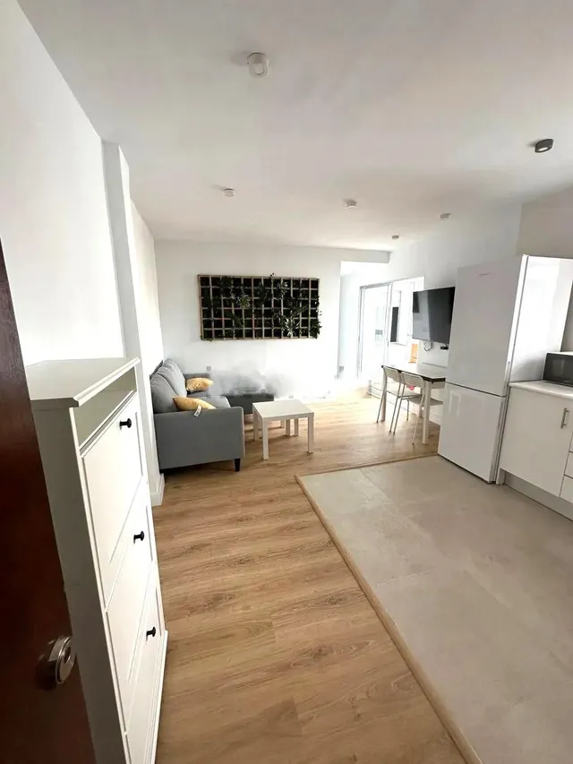 PISO REFORMADO DE 4 DORMITORIOS EN LLOPIS IBORRA ✨ - foto 2