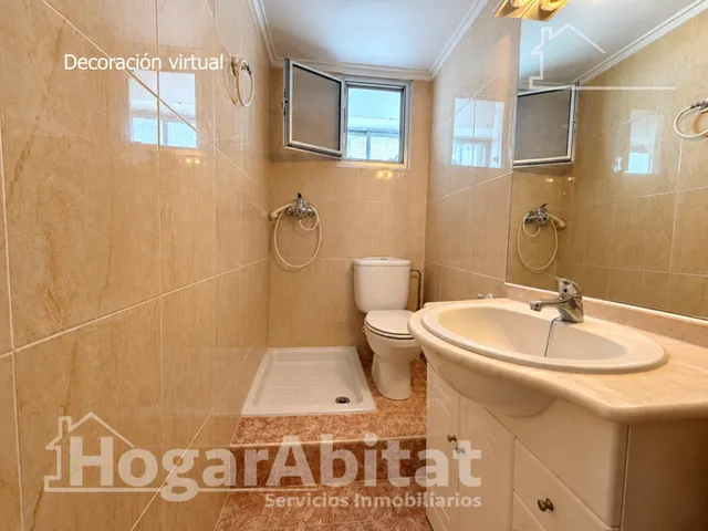Espacio y luminosidad con infinitas posibilidades en este amplio piso exterior con balcón y trastero — 30