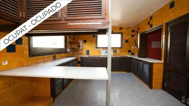 CASA OCUPADA 2 PLANTAS, 457 M2, 5 habitaciones, PARCELA 1332