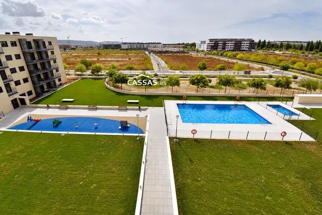 ALOVERA - Obra nueva. Ático con terraza de 7m2, 3 habitaciones, 2 baños, 2 plazas de garaje, Trastero y piscina. — 49