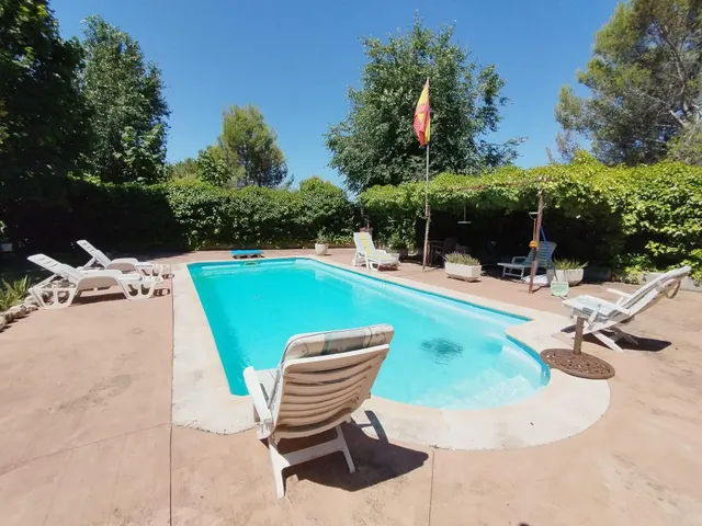 Espectacular Chalet en Montehermoso - Espacios Amplios y Comodidad — 7