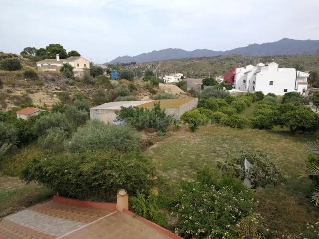 Casa del campo en Alfaix con terreno y arboles frutales - foto 5