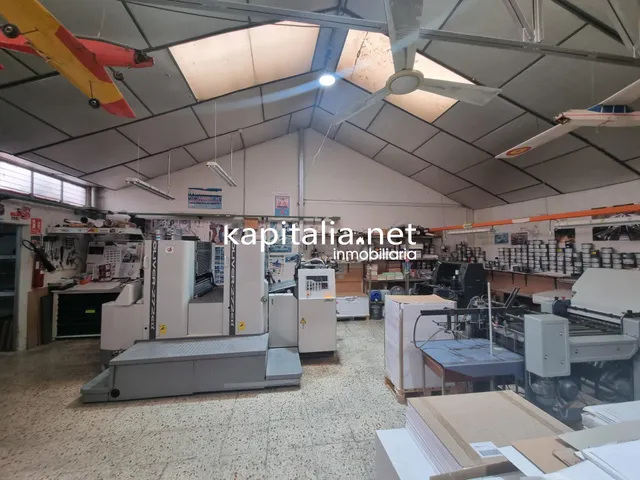 Local a la venta en Ontinyent — 4