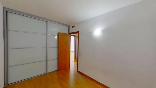 Alquiler piso de tres habitaciones en Gavá Mar — 11