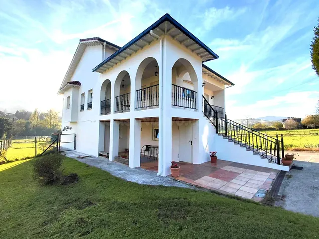 CASA INDEPENDIENTE CON JARDÍN — 3