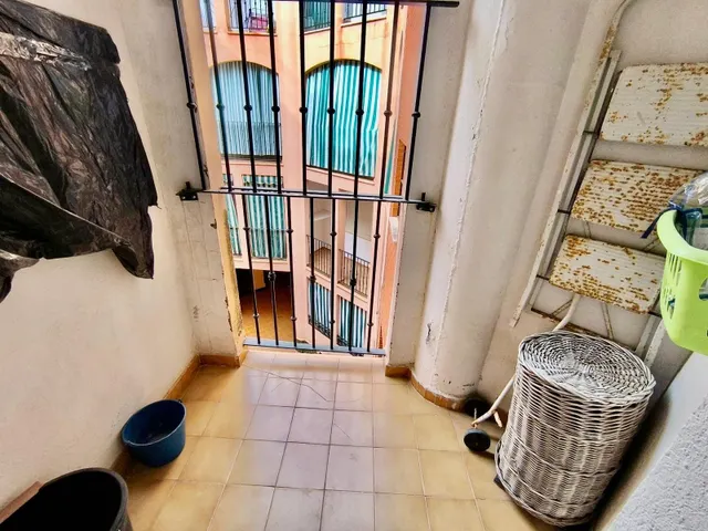 ¡Vive junto al mar! Amplia vivienda de 3 dormitorios a un paso de la playa — 32
