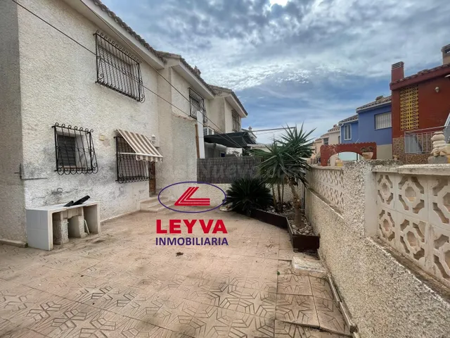 AMPLIO DUPLEX EN PLAYA GRANDE — 4