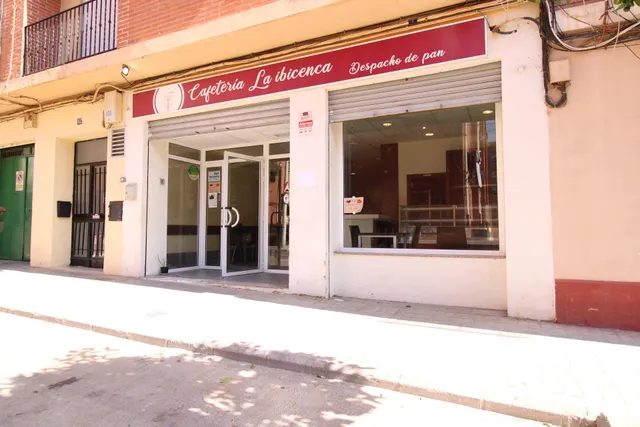 Local comercial 2 habitaciones 100m² en alquiler - Masías