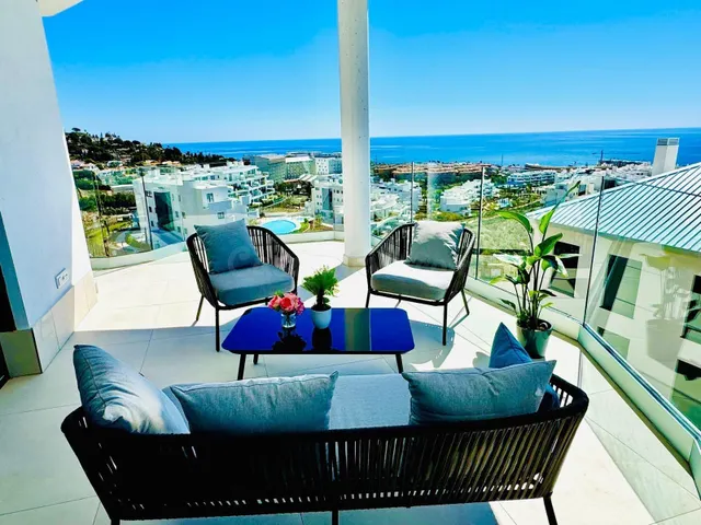 Apartamento exclusivo con vistas panorámicas al mar, 3 dormi - foto 2