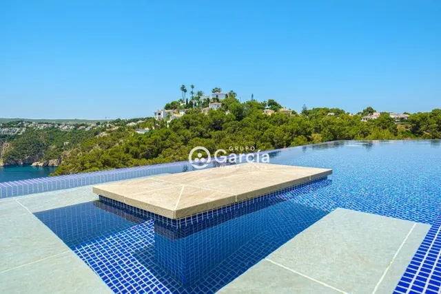 Villa en primera línea en venta en Jávea con increíbles vistas — 38