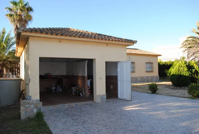 Parcela con proyecto de chalet en Cabo Roig — 3