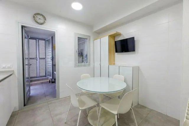 ADOSADO DE 3 habitaciones Y DIVERSAS TERRAZAS CON 2 PARKINGS - foto 3