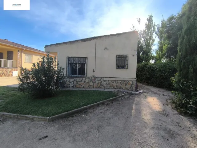 Exclusivo Chalet Seminuevo en Albacete con Amplias Instalaciones de Lujo — 29