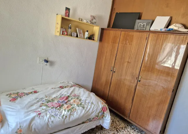 CASA CON TERRENO EN HONDON DE LAS NIEVES — 16