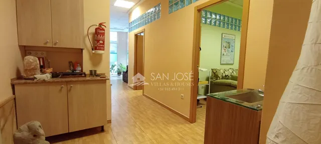VENTA DE LOCAL COMERCIAL  EN ELCHE — 3