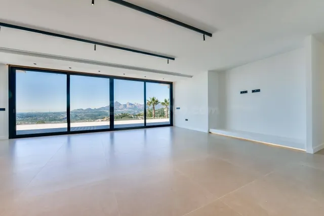 Villa Salónica. Villa contemporánea con excepcionales vistas - foto 5
