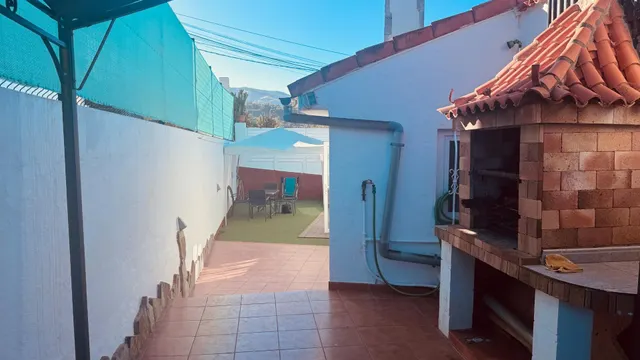 Encantadora Vivienda con Terraza y Vistas Espectaculares — 22