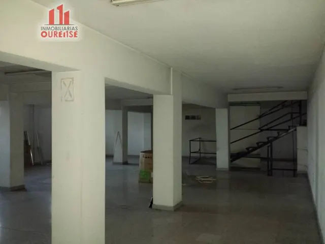 LOCAL COMERCIAL EN LA ZONA DE LAS LAGUNAS CERCA DEL CAMPUS. — 10