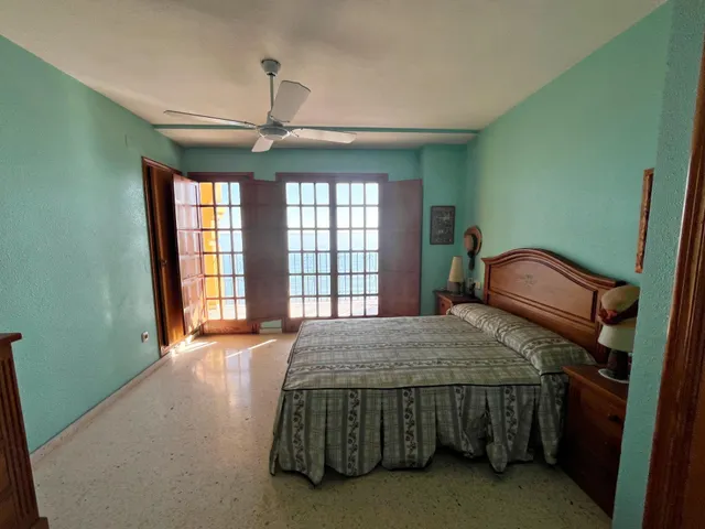 PRECIOSO ATICO EN PRIMERA LINEA DE PLAYA EN PORT SAPLAYA — 19