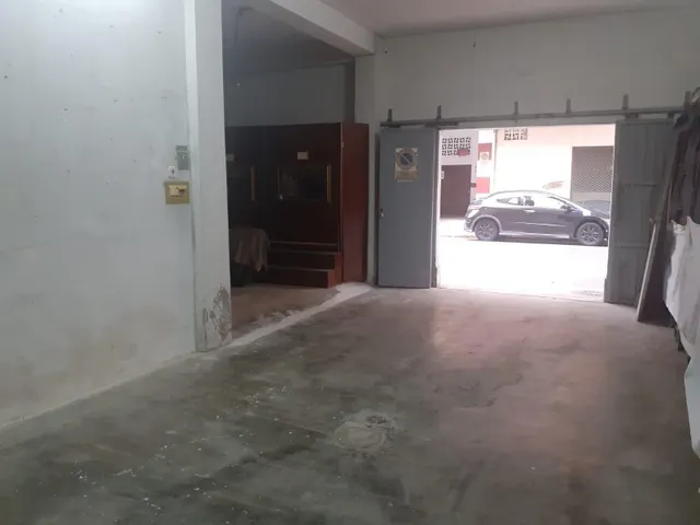 Local comercial situado en Gandia rodeado de colegios, zonas de paso parques.... — 3