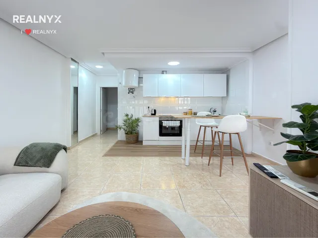 Playa de los locos! Estupendo apartamento con excelente diseño e iluminación + 2 Terrazas (500 mts playa) — 3