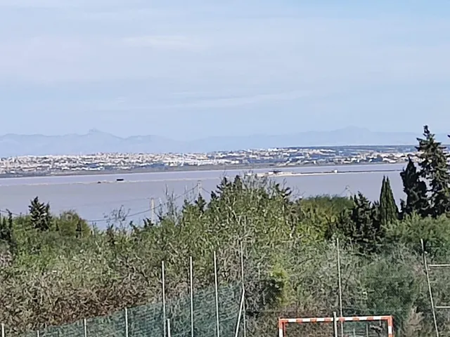 GRAN VIILA EN LOS BALCONES MUY CERCA DE LA LAGUNA DE LA SAL. — 4