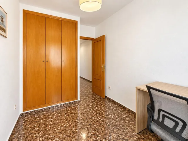 PISO DE 4 habitaciones EN ALQUILER EN BENICALAP — 6