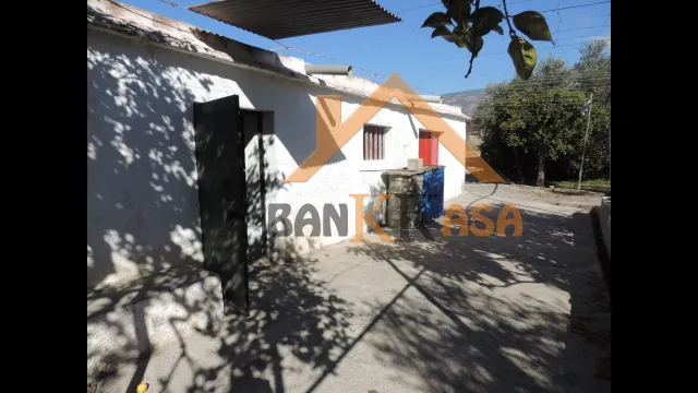 SE VENDE TERRERENO RURAL EN BERJA CON CORTIJO — 34