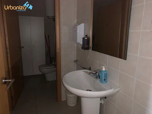 Entreplanta acondicionada en Juan Carlos I — 7