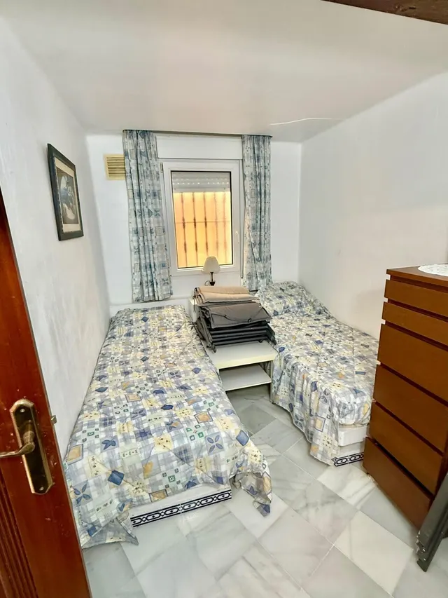 Apartamento con piscina comunitaria, Alicante, Torrevieja. 2 habitaciones, 66 m2, 200 metros del mar — 19