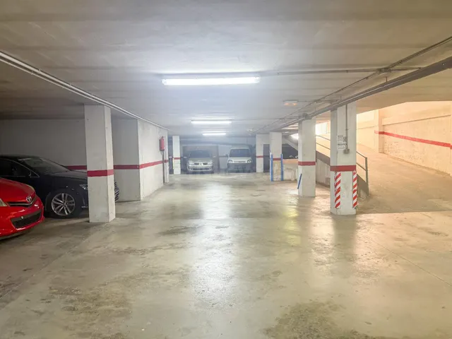 Plaza de Garaje en Parque la Bola - foto 2