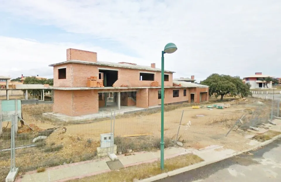Urbis te ofrece una parcela en venta en Urbanización Oasis Golf, Carrascal de Barregas, Salamanca.