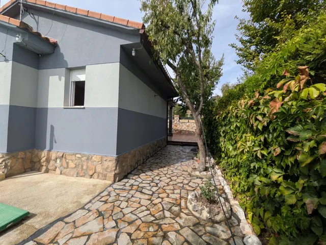 CHALET INDEPENDENTE CON PISCINA — 39