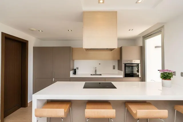 Apartamento de lujo con vistas al mar en Los Arqueros Golf — 8