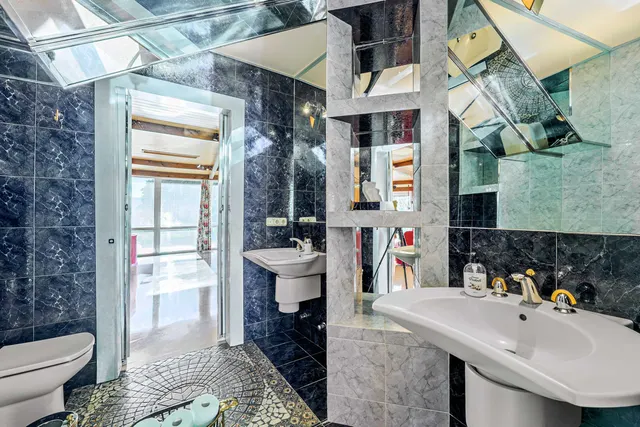 Piso 10 habitaciones 3110m² en venta - Centro — 28
