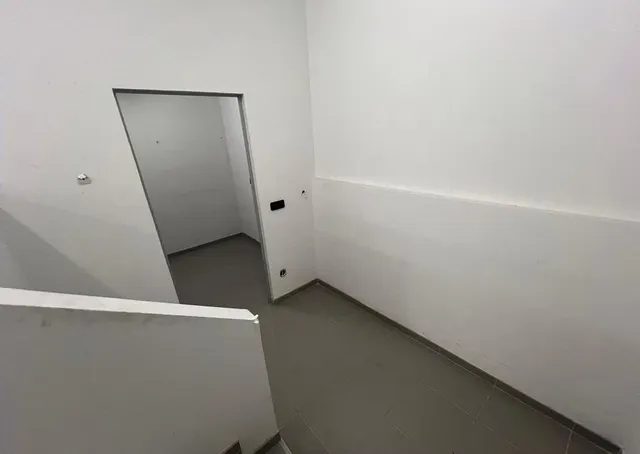 Local en venta en  rentabilidad en Avenida de Levante Rivas-vaciamadrid. — 6