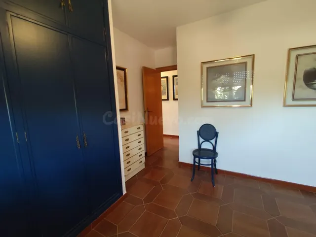 Espectacular villa con piscina y amplios jardines en los urrutias — 24