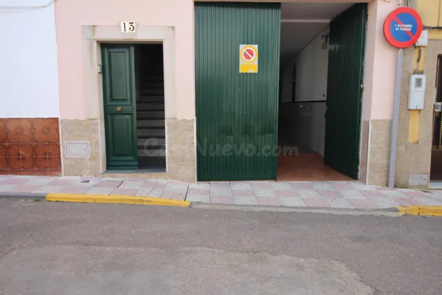 Estupenda casa de tres alturas para entrar a vivir. - foto 2