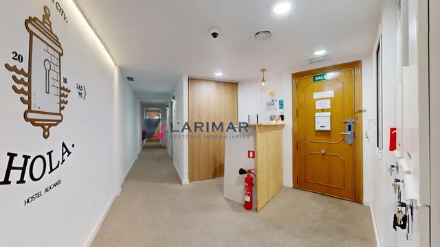 Hostal en pleno funcionamiento en el centro de Alicante | licencia turística | rentabilidad 10%-14% — 2